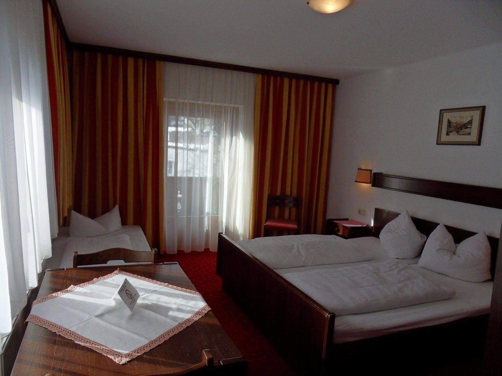 Pension Birkenhof ไมย์อาโฮเฟิน ภายนอก รูปภาพ