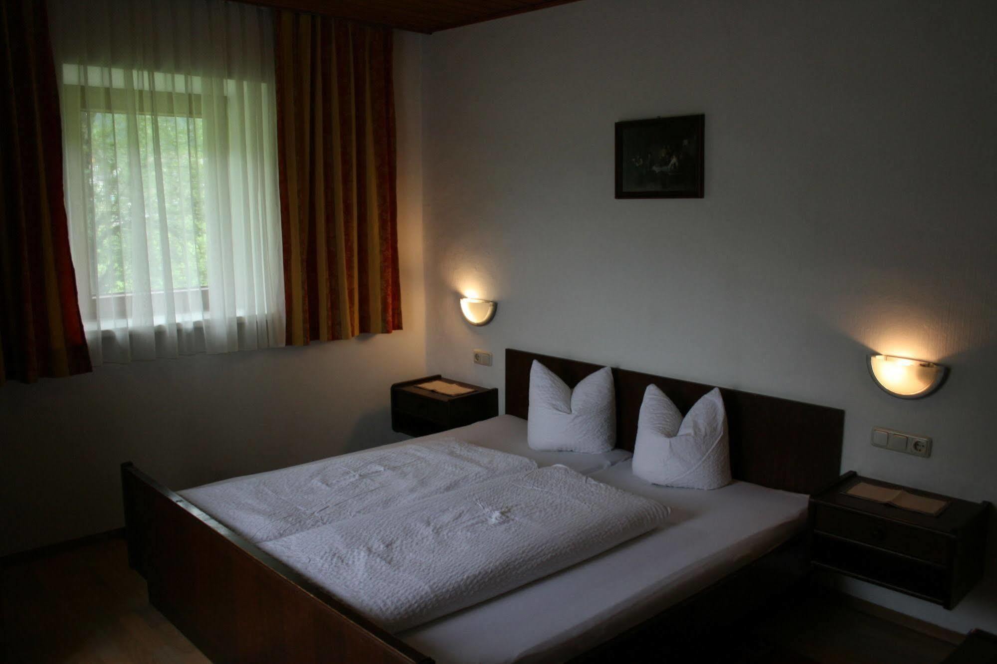 Pension Birkenhof ไมย์อาโฮเฟิน ภายนอก รูปภาพ