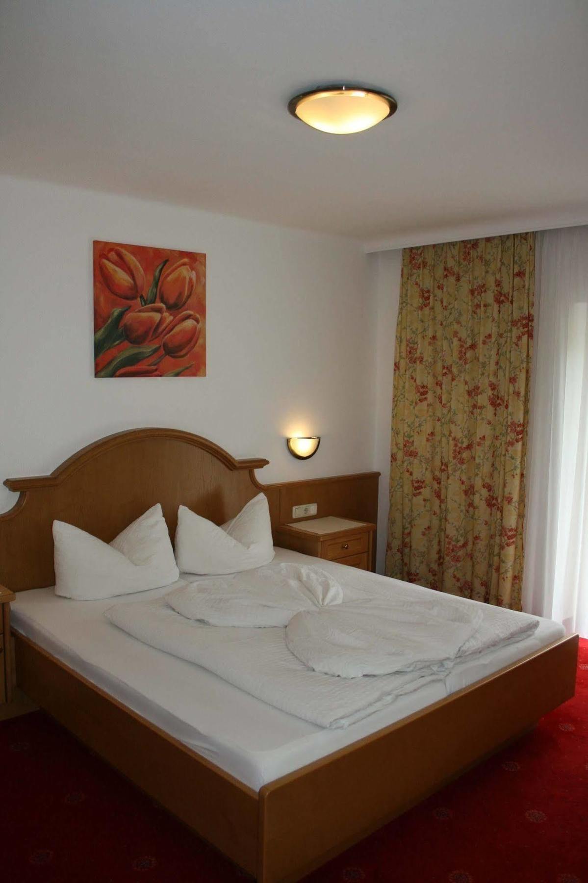Pension Birkenhof ไมย์อาโฮเฟิน ภายนอก รูปภาพ