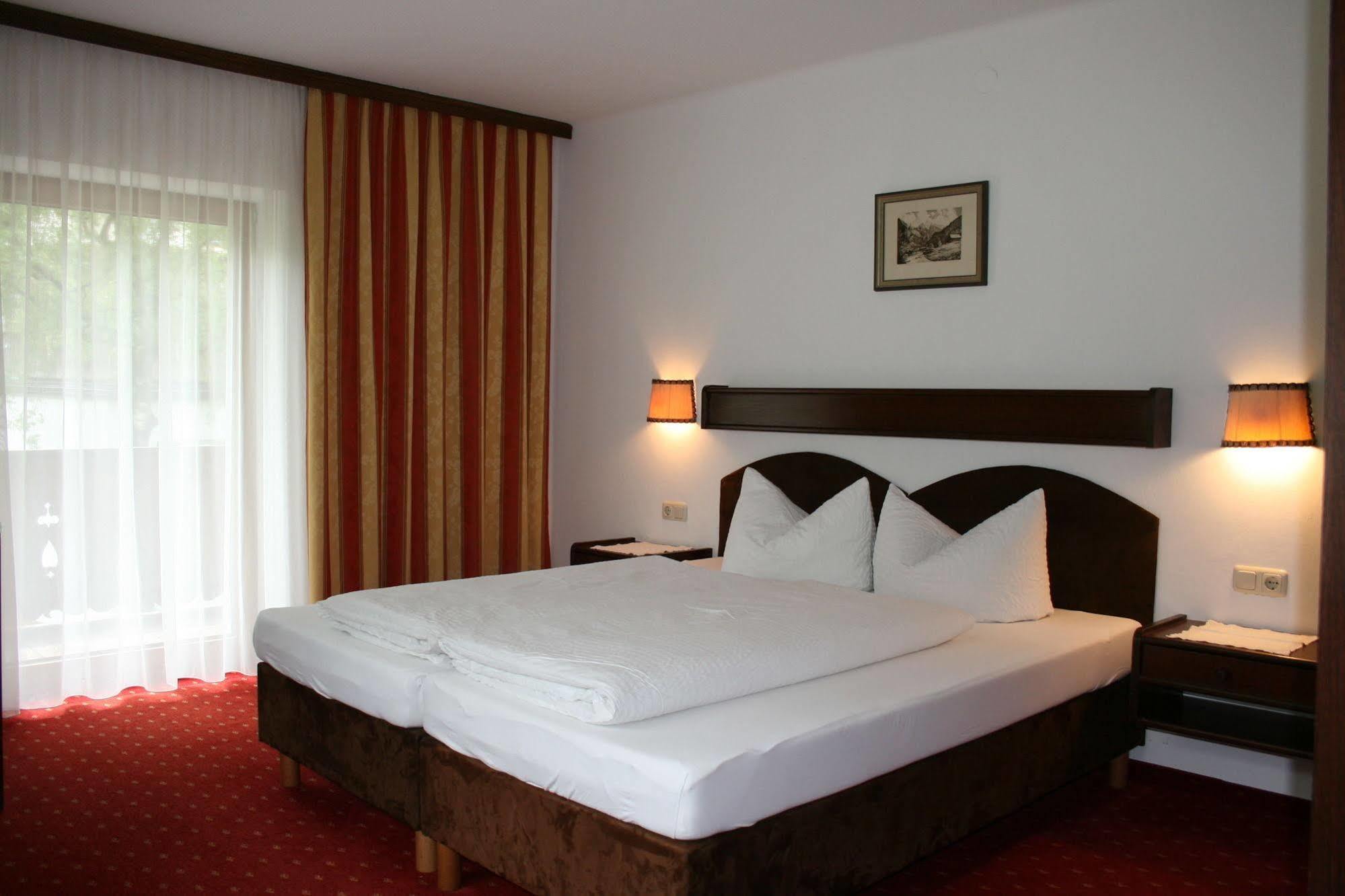 Pension Birkenhof ไมย์อาโฮเฟิน ภายนอก รูปภาพ