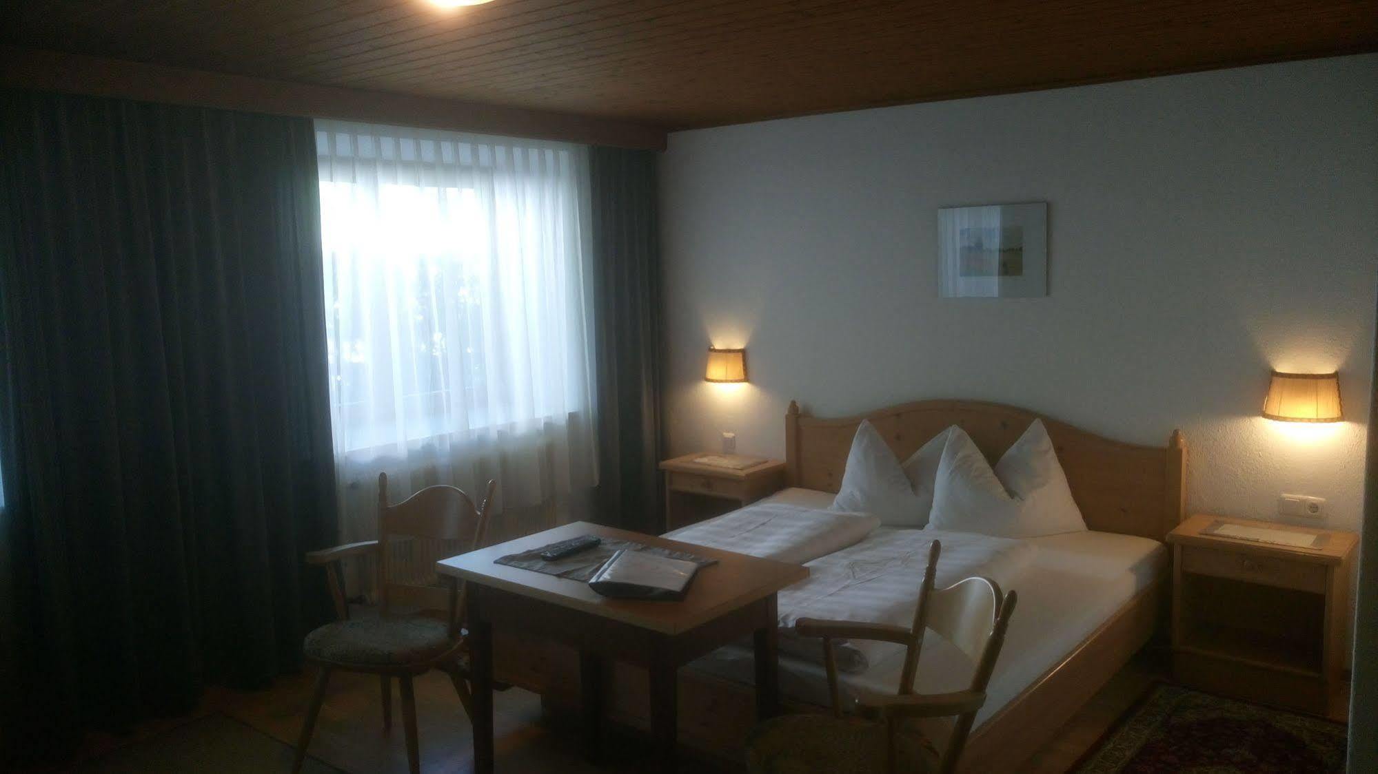 Pension Birkenhof ไมย์อาโฮเฟิน ภายนอก รูปภาพ